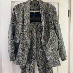 Wildfang Suit - The Rae Blazer (L) and Patel Pant (XL)